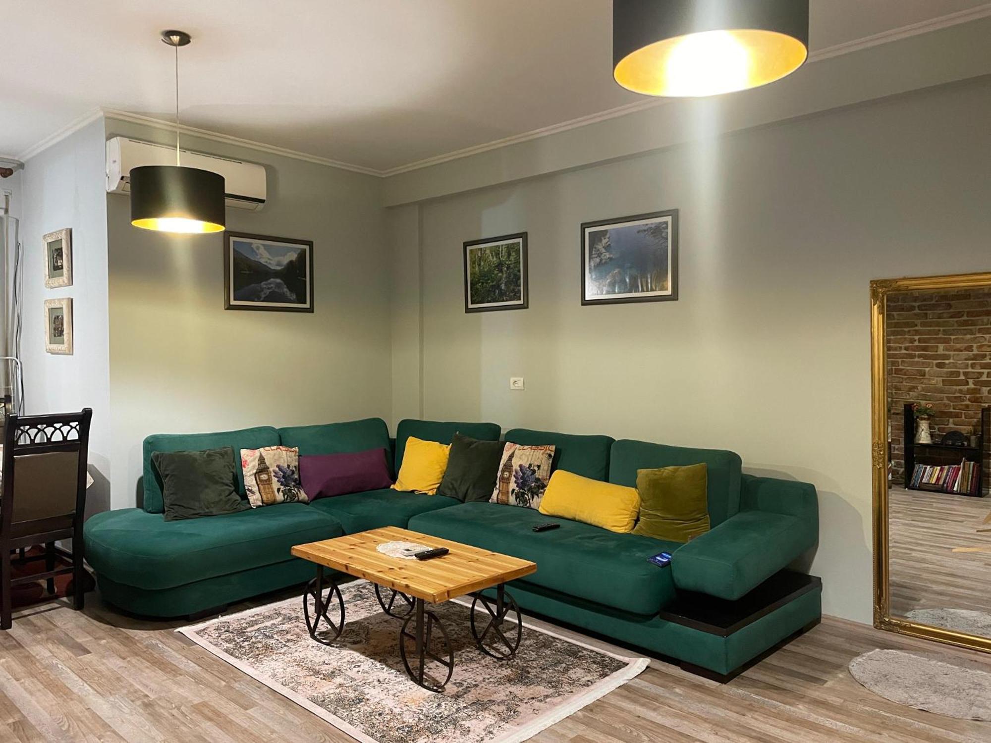 Bricks Apartment Near Pazari I Ri 티라나 외부 사진